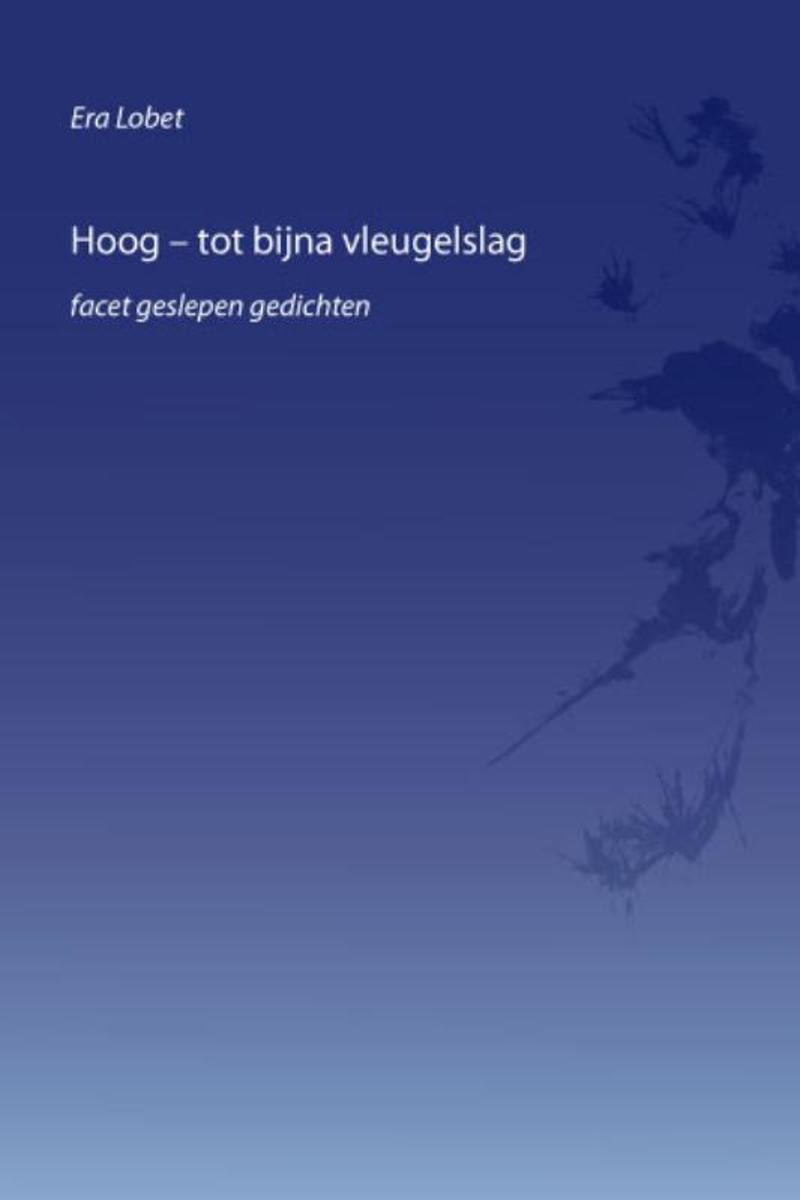 Hoog - tot bijna vleugelslag